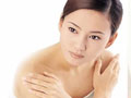 砭石調理乳房疼痛 給女人健康福音